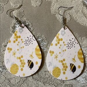 Bee Pattern Teardrop Earrings